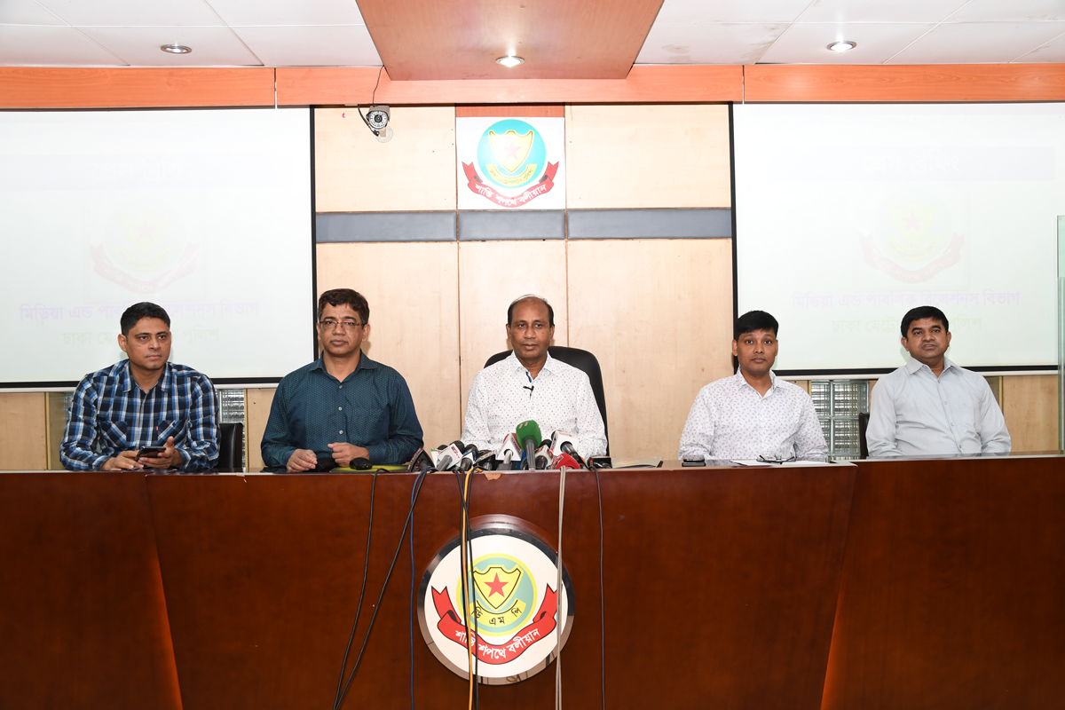 ঢাকায় পুলিশের উপর হামলাকারী নব্য জেএমবি’র ০২ সদস্য গ্রেফতার