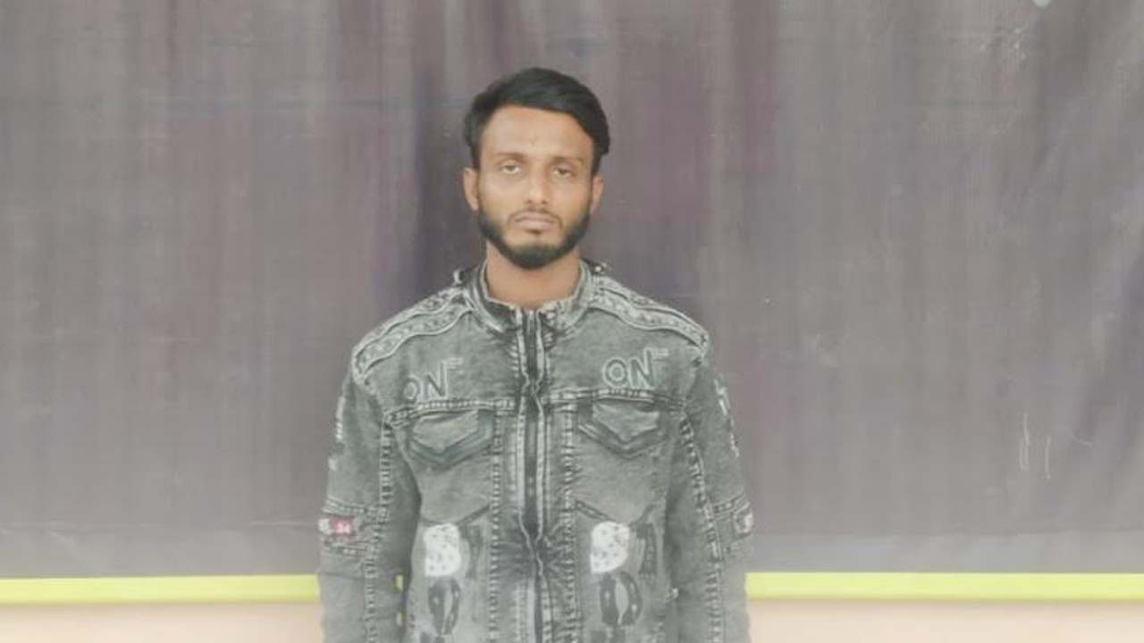 চাঁদপুরে জাহাজে হত্যাকাণ্ড : ৭ দিনের রিমান্ডে গ্রেপ্তার ইরফান