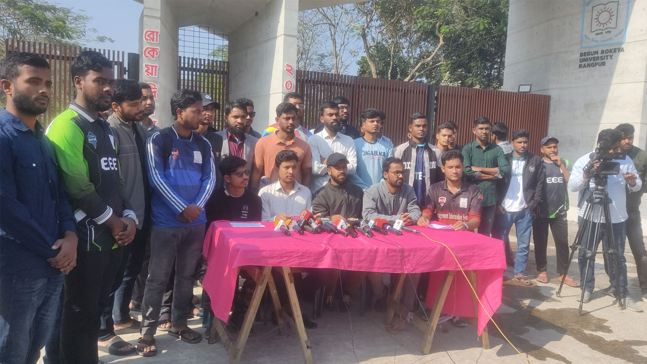 সাধারণ শিক্ষার্থীদের দাবির সঙ্গে একমত নয় ছাত্রদল