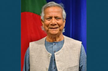 দেশে ফিরলেন প্রধান উপদেষ্টা