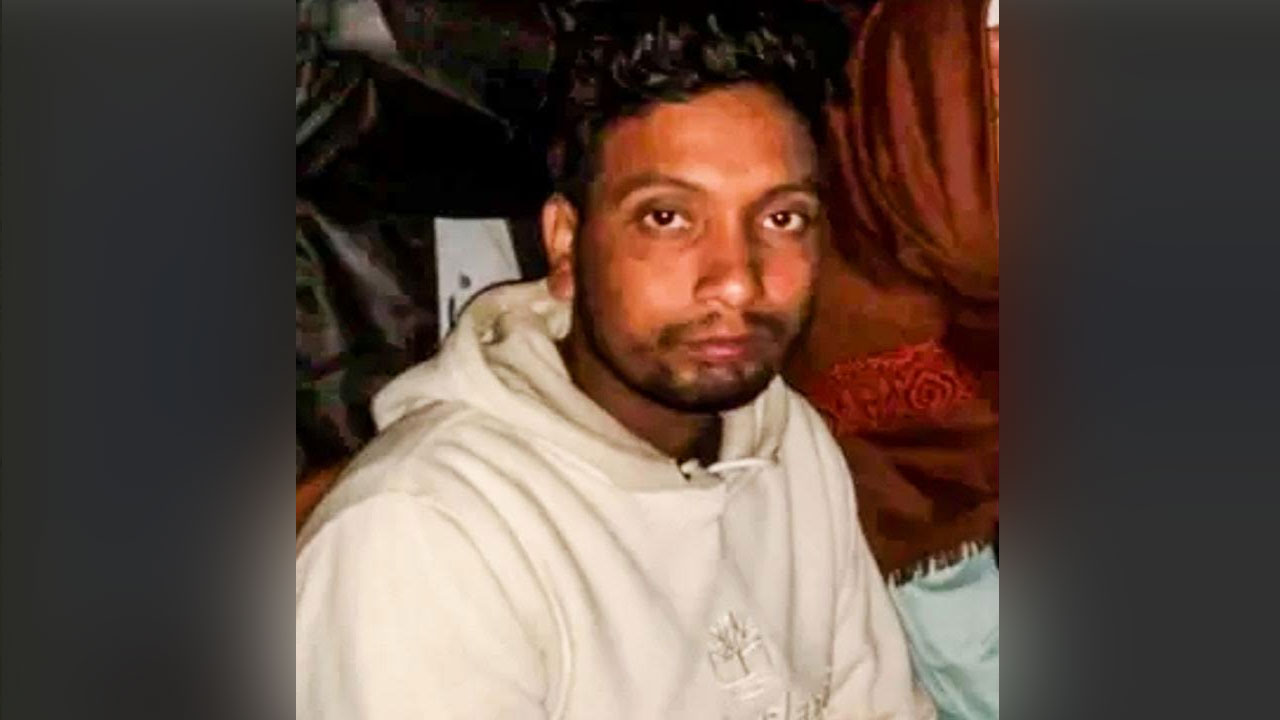 সমন্বয়ক পরিচয়ে বক্তব্য শেষে জানা গেল তিনি ছাত্রলীগের সদস্য