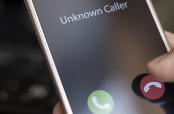 বিরক্তিকর ফোন কল থেকে মুক্তির উপায়